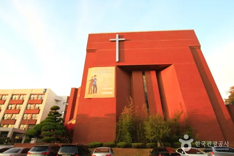 韓南大学校 聖志館（한남대학교 성지관） (3/5)