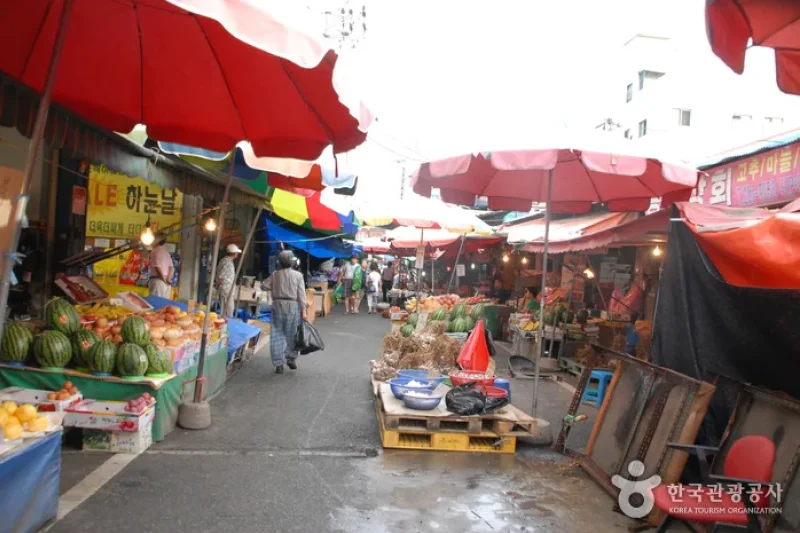駅前市場（역전시장） (2/5)