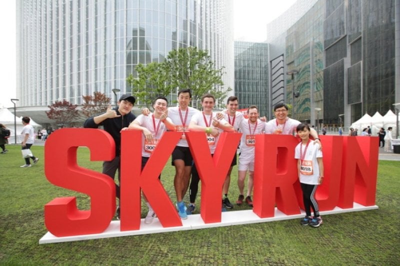 ロッテワールドタワー国際バーティカルマラソン大会2019（롯데월드타워 국제 수직마라톤대회 2019） (1/8)