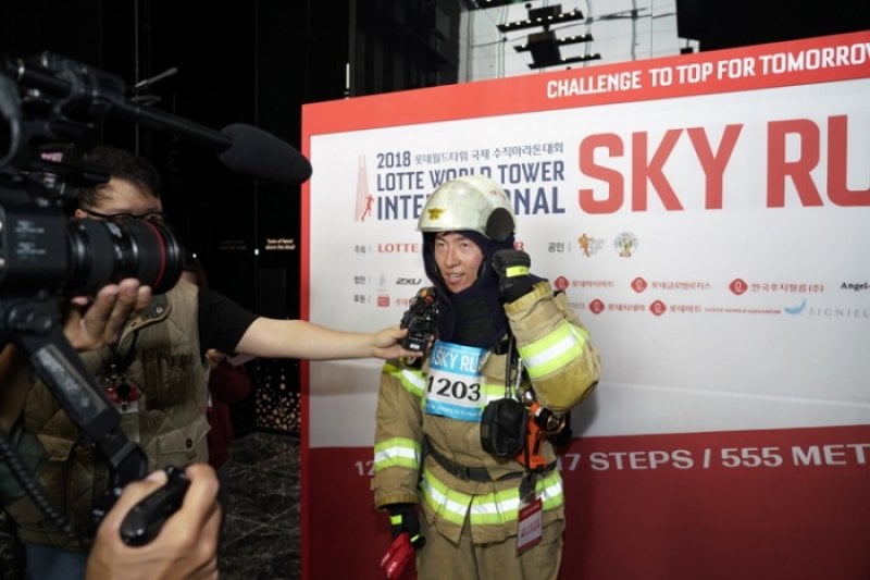 ロッテワールドタワー国際バーティカルマラソン大会2019（롯데월드타워 국제 수직마라톤대회 2019） (8/8)