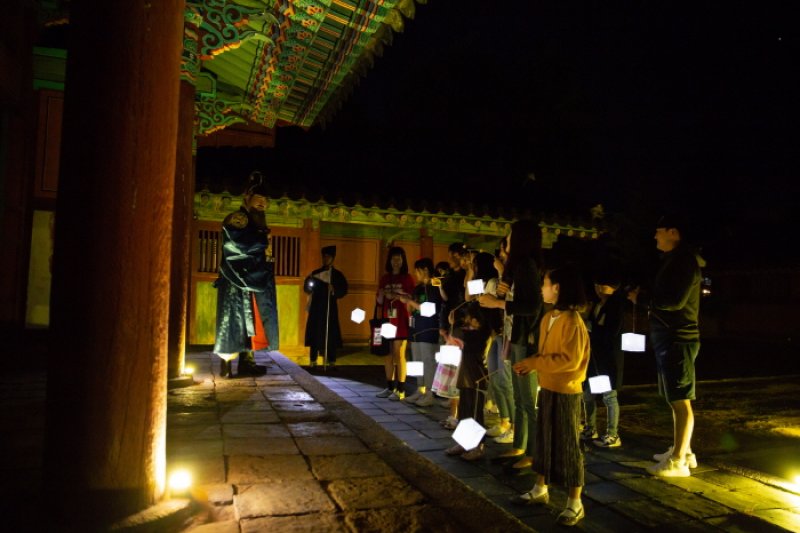 全州韓屋村慶基殿「王との散策」（전주 한옥마을 경기전 왕과의 산책） (4/9)