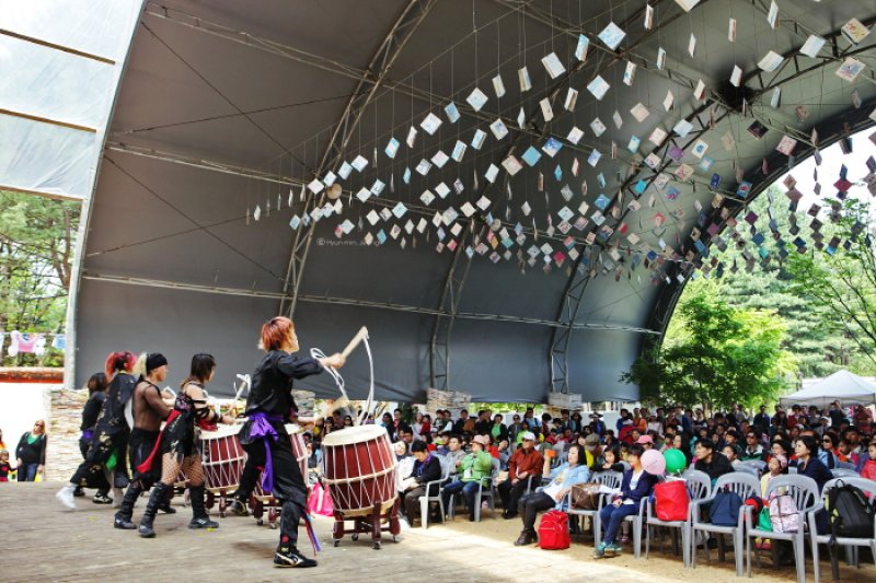 南怡島世界本の国祭り（NAMI ISLAND INTERNATIONAL CHILDREN'S BOOK FESTIVAL）（남이섬 세계책나라축제） (2/11)