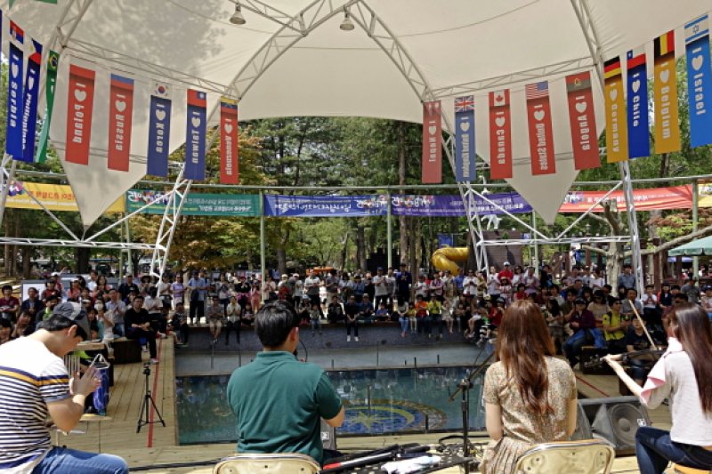 南怡島世界本の国祭り（NAMI ISLAND INTERNATIONAL CHILDREN'S BOOK FESTIVAL）（남이섬 세계책나라축제） (7/11)