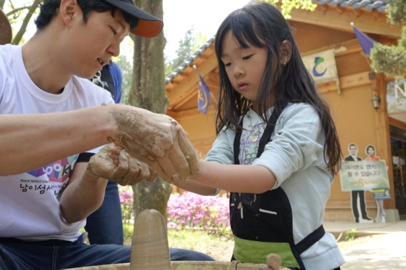 南怡島世界本の国祭り（NAMI ISLAND INTERNATIONAL CHILDREN'S BOOK FESTIVAL）（남이섬 세계책나라축제） (9/11)