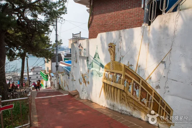 姑蘇洞天使壁画村（고소동 천사벽화마을） (4/13)