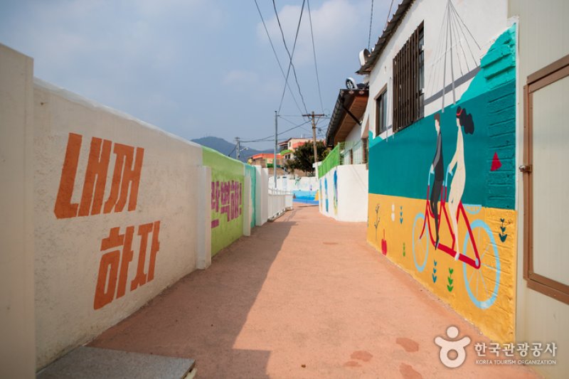 姑蘇洞天使壁画村（고소동 천사벽화마을） (10/13)