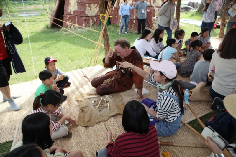 公州 石壮里世界旧石器祭り（공주 석장리 세계구석기축제） (10/14)