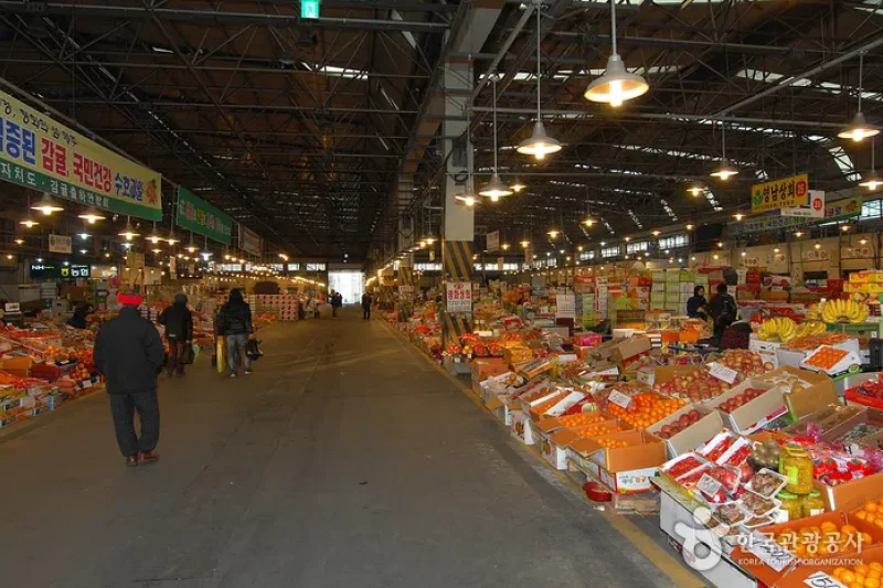 水原農水産物卸売市場（수원 농수산물도매시장） (2/4)