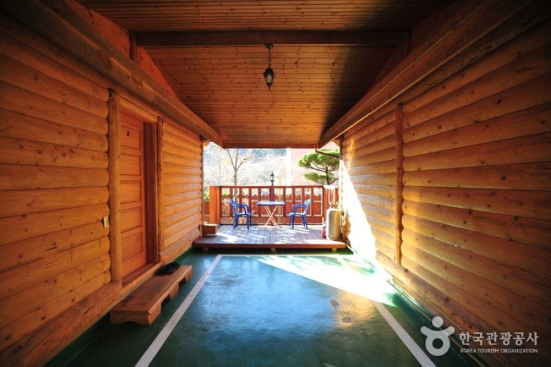 智異山丸太山荘（지리산통나무산장） (4/17)