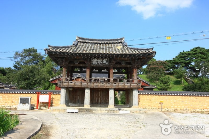 灆渓書院［ユネスコ世界文化遺産］（남계서원 [유네스코 세계문화유산]） (1/8)