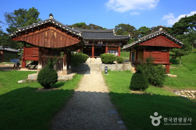 灆渓書院［ユネスコ世界文化遺産］（남계서원 [유네스코 세계문화유산]） (2/8)