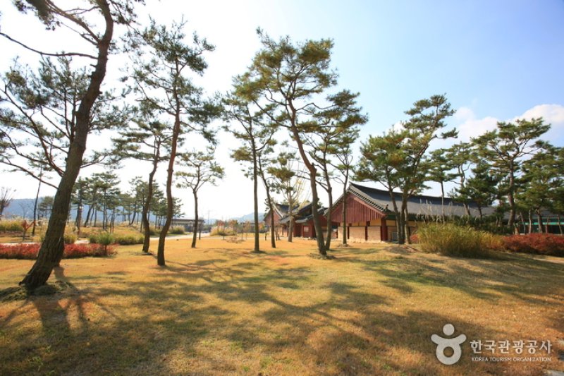 筆岩書院［ユネスコ世界文化遺産］（필암서원 [유네스코 세계문화유산]） (18/18)