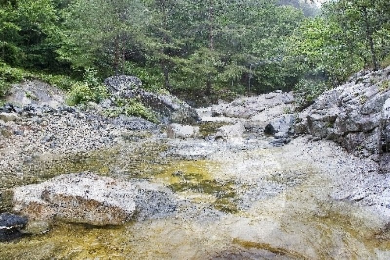 徳邱渓谷（慶尚北道東海岸国家地質公園）（덕구계곡 (경북 동해안 국가지질공원) ） (4/5)