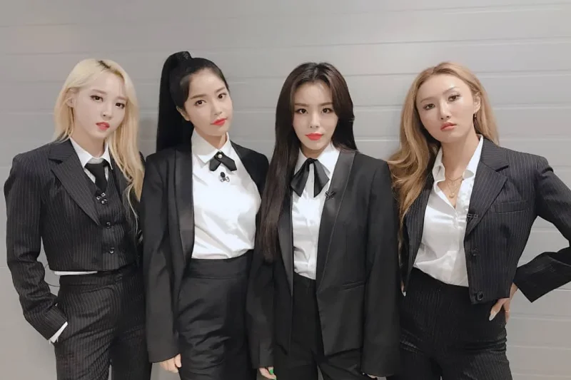 Naver 2019 VLIVE AWARDS'V HEARTBEAT Ground Standing ticket + Airport Railroad Express (AREX) (12/13)