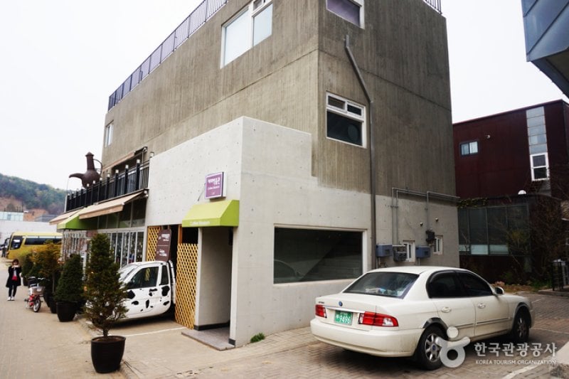 ヘイリ コーヒー博物館（헤이리 커피박물관） (2/5)