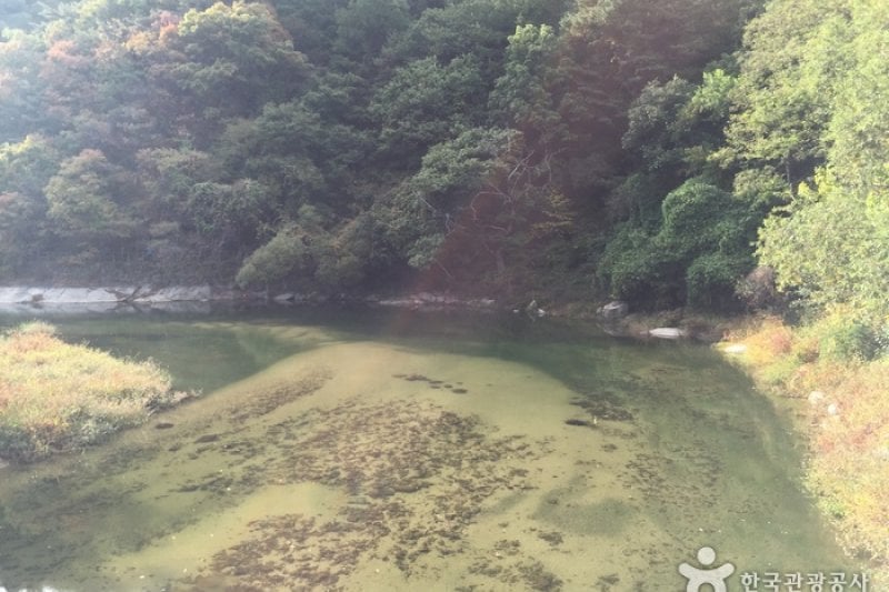 寿陀寺渓谷（수타사계곡） (1/4)