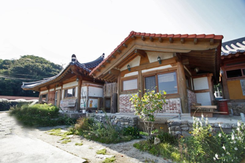 ナムチダンの韓屋物語 [韓国観光品質認証] (남취당의 한옥이야기 [한국관광 품질인증/Korea Quality]) (1/11)