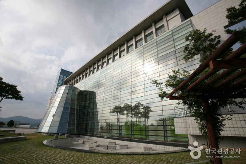 慶南道立美術館（경남도립미술관） (3/6)