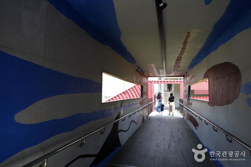 八福芸術工場（팔복예술공장） (14/17)