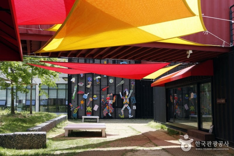 八福芸術工場（팔복예술공장） (16/17)