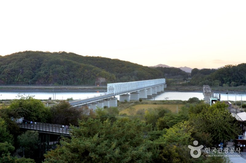 自由の橋（坡州）（자유의 다리(파주)） (2/10)