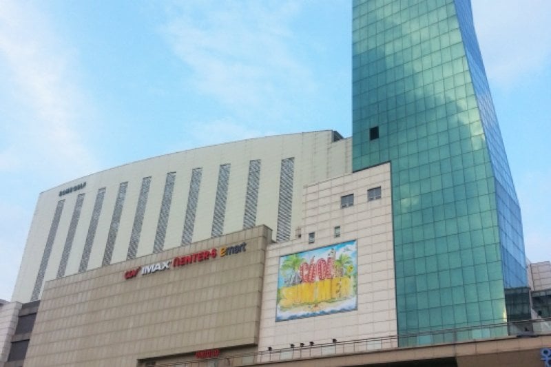 Enter6往十里駅店（엔터식스 왕십리역점） (2/3)