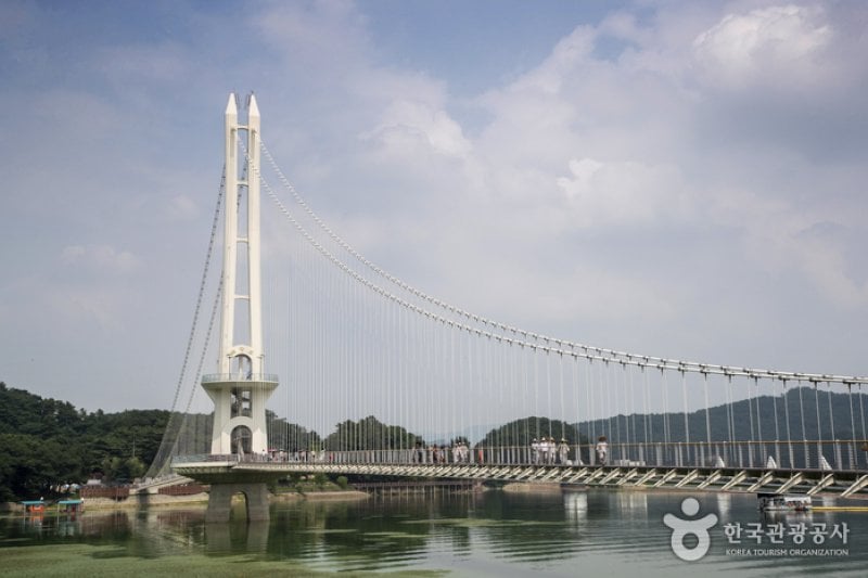 礼唐湖つり橋（예당호 출렁다리） (7/11)