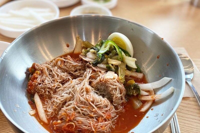 甲山麺屋  (2/6)