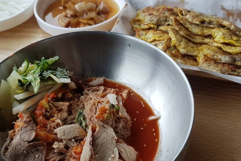 甲山麺屋  (3/6)