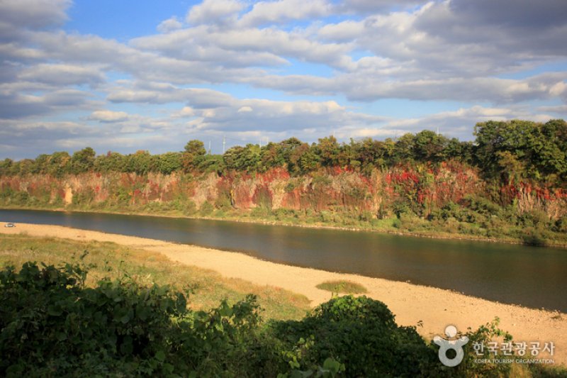 臨津江柱状節理（漢灘江国家地質公園）임진강 주상절리 (한탄강 국가지질공원) (1/10)