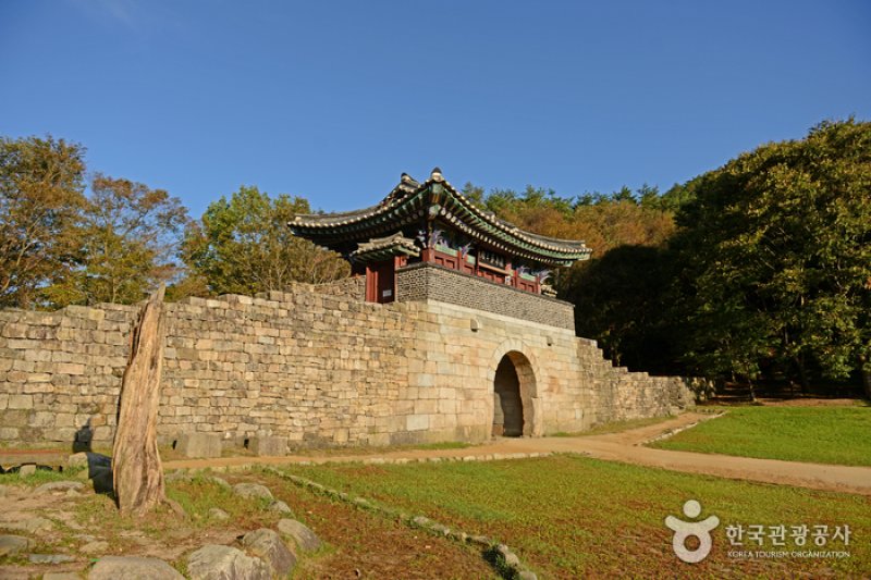 聞慶セジェ 三関門（鳥嶺関）（문경새재 3관문(조령관)） (2/5)