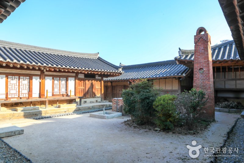 慶州崔浚先生生家（慶州崔富者宅）（경주 최준선생 생가 (경주최부자댁)） (5/11)
