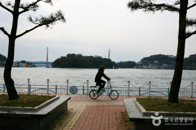 麗水旧港海洋公園（여수구항 해양공원） (3/4)