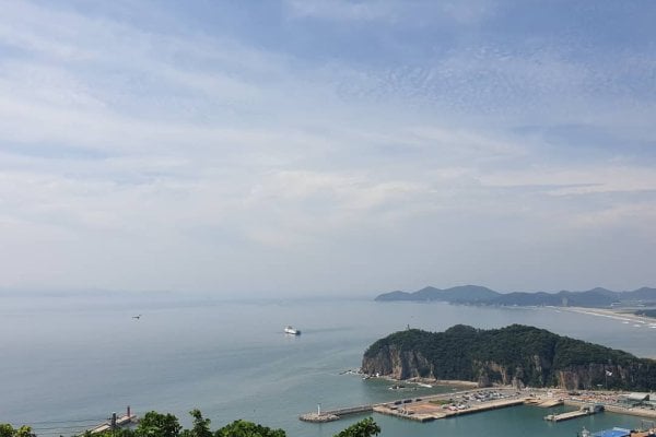 白翎島クッソム展望台（백령도 끝섬전망대）