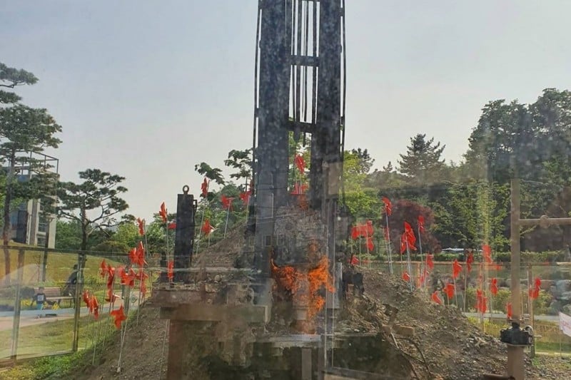 線路の森＆火の庭園（철길숲 &amp; 불의정원） (2/6)