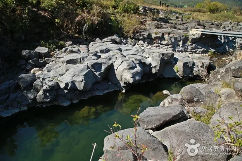 橋洞カマソ（漢灘江国家地質公園）（교동 가마소 (한탄강 국가지질공원)） (9/10)