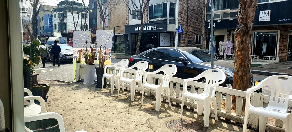 ペッコムセンソンクイ定食 (2/6)