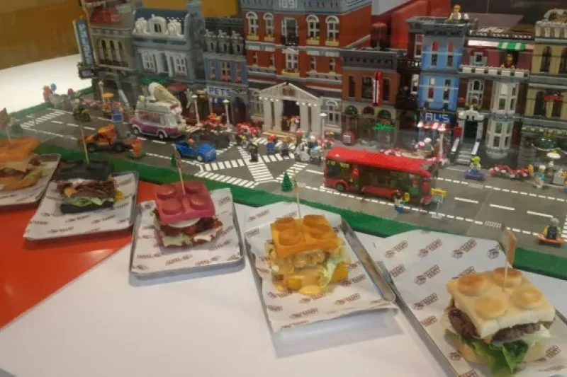 BRICK BURGER (3/8)