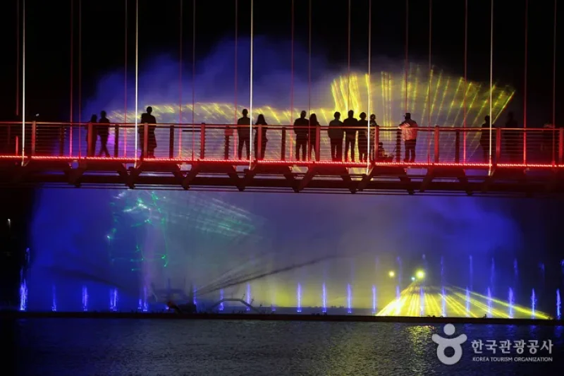 礼唐湖つり橋（예당호 출렁다리） (11/11)