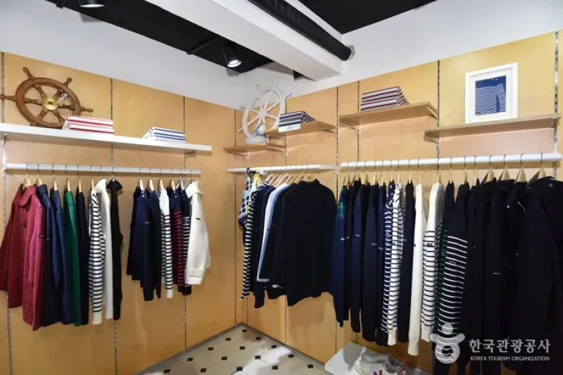 セントジェームス三清店[韓国観光品質認証]（세인트제임스 삼청점(SAINT JAMES BOUTIQUE SAMCHEONG)[한국관광품질인증/Korea Quality] (23/24)