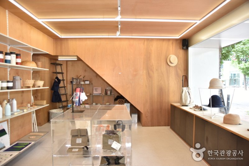 プラットフォームプレイス（漢南店）[韓国観光品質認証]（플랫폼 플레이스(한남점)[한국관광품질인증/Korea Quality]） (23/30)