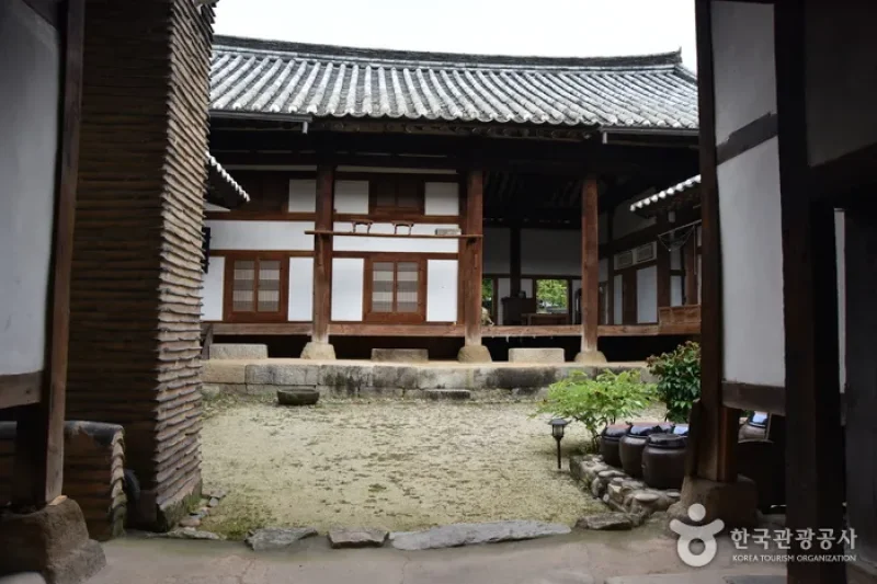 河回北村宅 [韓国観光品質認証] (하회 북촌댁[한국관광 품질인증/Korea Quality]) (12/25)