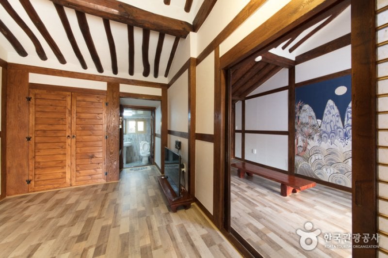 （株）山には花が咲く[韓国観光品質認証]（(주)산에는 꽃이피네[한국관광품질인증/Korea Quality]） (11/26)