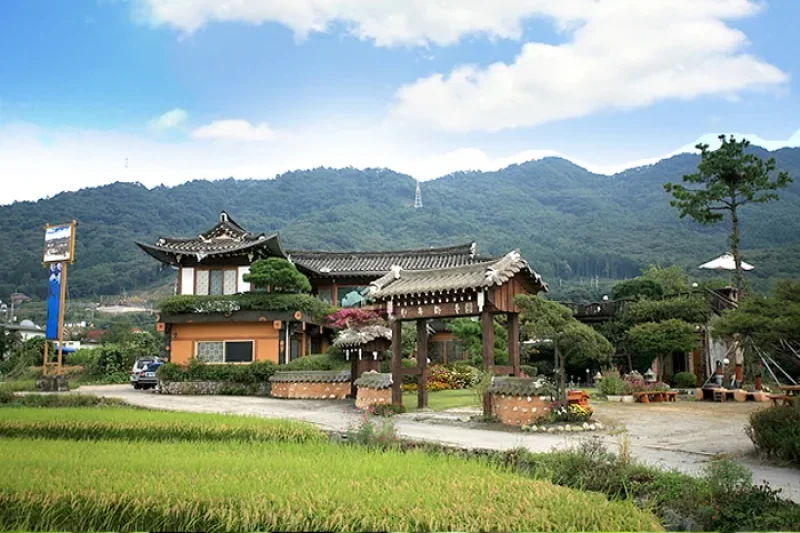 韓屋村黄土ペンション[韓国観光品質認証]  (5/6)