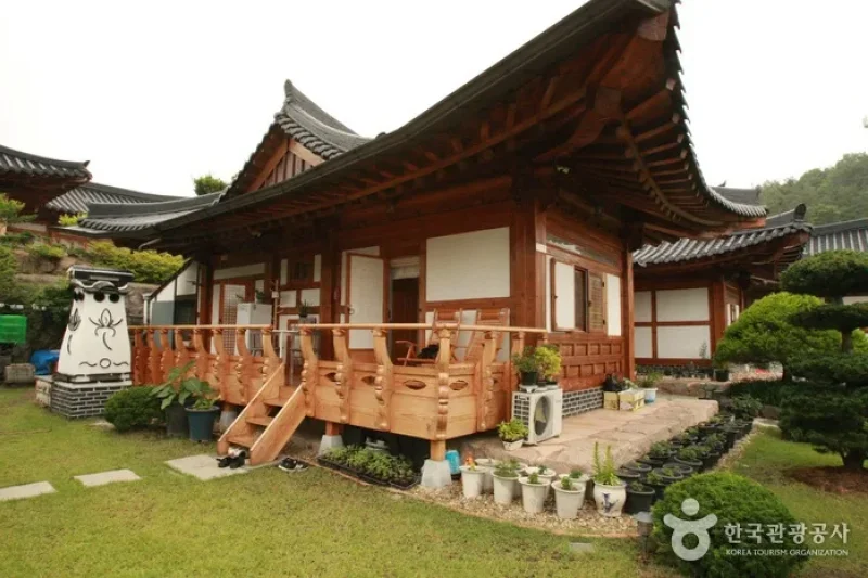 ポグムジャリ [韓国観光品質認証] / 보금자리 [한국관광 품질인증/Korea Quality] (3/10)