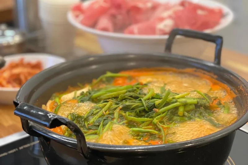 登村しゃぶカルグクス(トゥンチョンシャブカルグッス) 明洞店 - 明洞で最高の美食を堪能しよう！ (12/19)