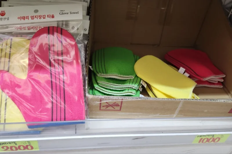 コリアマトゥ明洞店   Korea Mart Myeongdong Branch (6/18)
