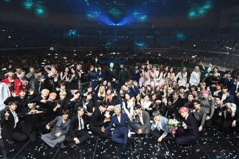 2023 ザファクトミュージックアワード + シャトルバス パッケージ  2023 The Fact Music Awards Ticket(Ground Floor Standing) (2/7)