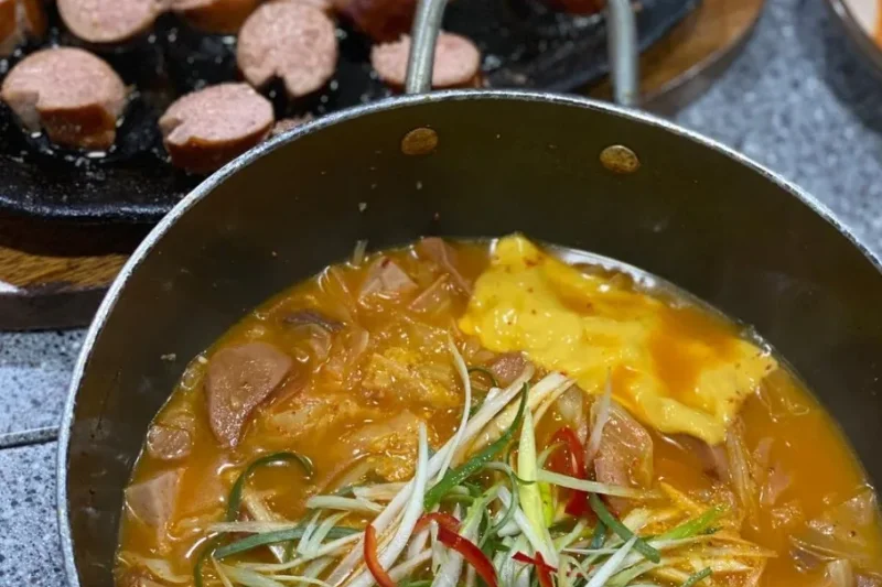 パダ食堂 (4/7)