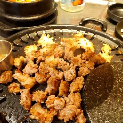 韓流スターのおすすめグルメスポット特集第3弾 - ハハ＆キム・ジョングクの401精肉食
